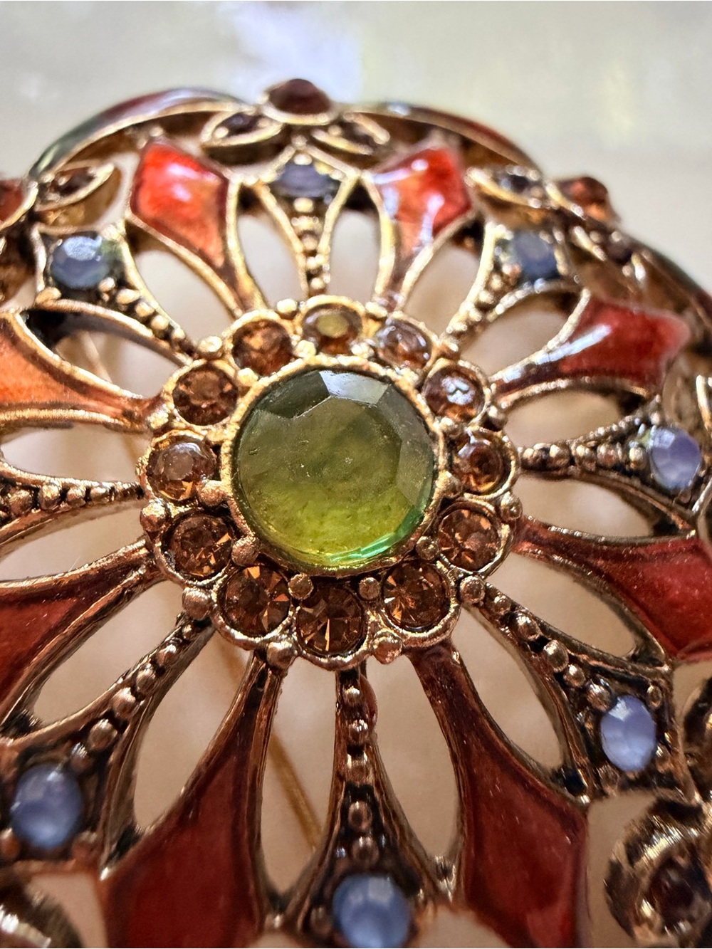 Vintage MONET Signed Round 1.75” Brooch Pin with Enamel & Rhinestone Accents - Picture 3 of 5